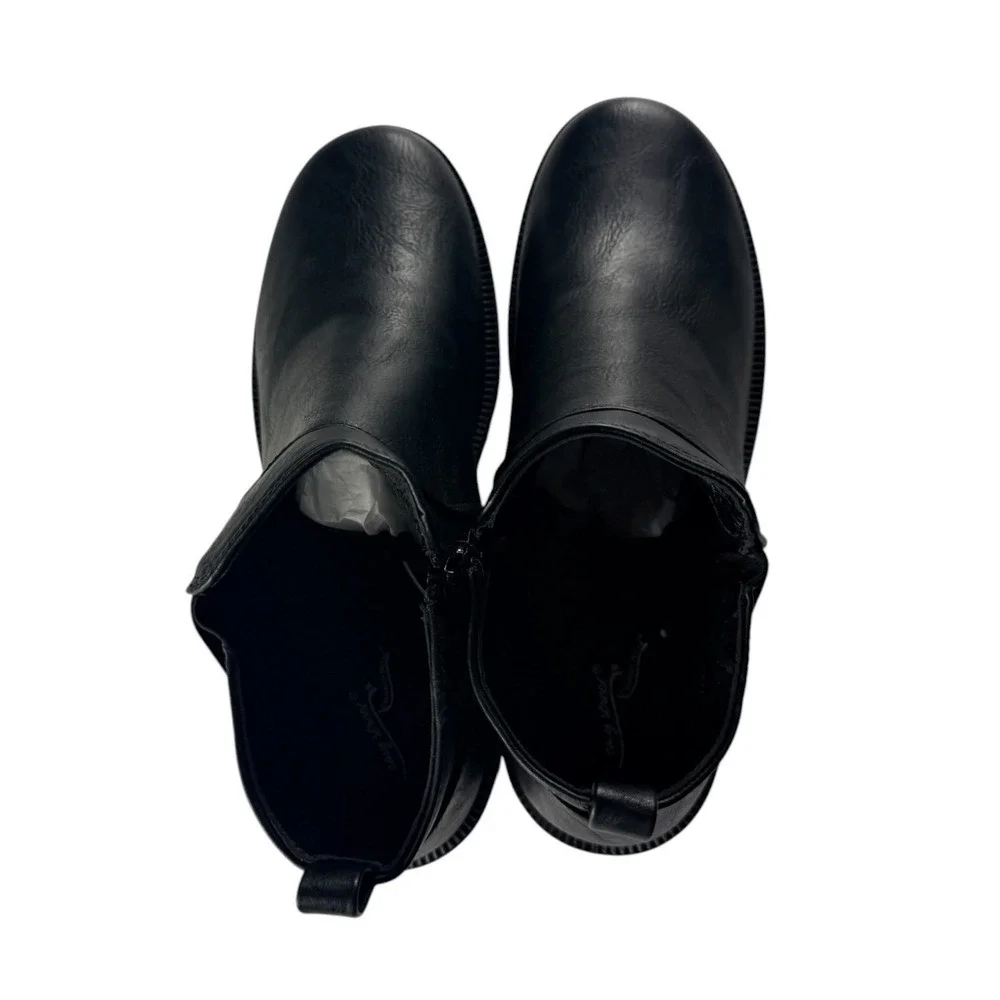 Easy Street Amiga Black Faux Leather Ankle Bootie Women 10W 31-7911 Comfort NEW